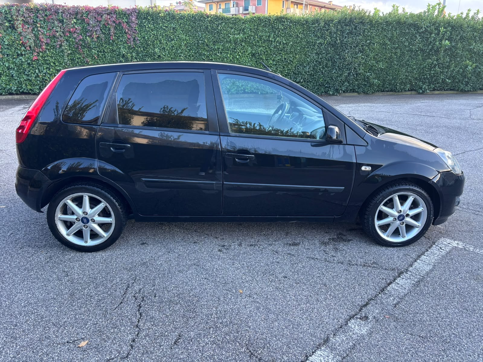 Ford Fiesta — foto 2